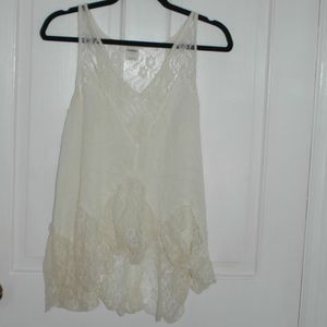 Free People white lace tank super good